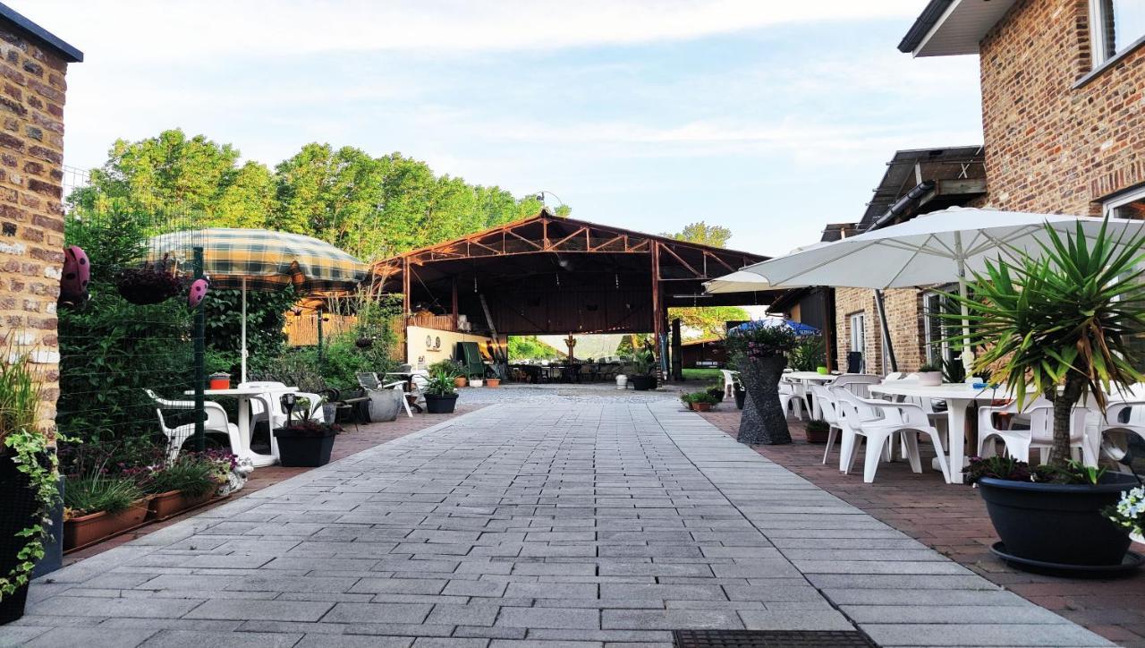 Vakantiewoning Henisdael Heers Exteriör bild